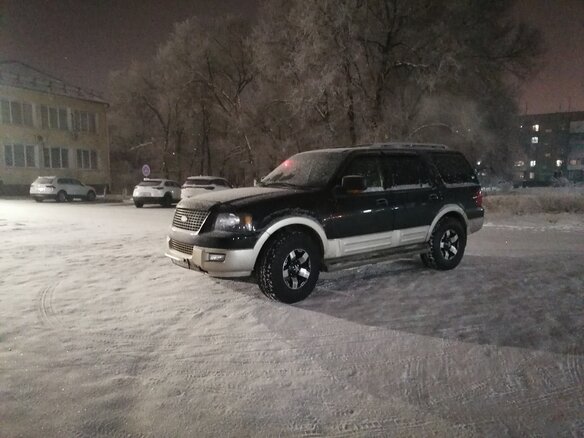 2005 Ford Expedition II, чёрный, 2100000 рублей - вид 23