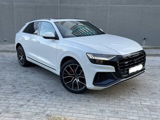 2018 Audi Q8 55 TFSI I (4M), белый, 3950000 рублей, вид 2