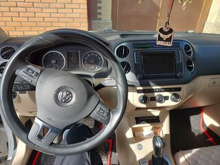 2016 Volkswagen Tiguan I Рестайлинг, белый, 1870000 рублей, вид 5