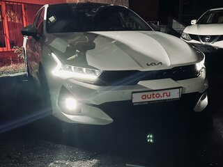 2022 Kia K5 III, белый, 2950000 рублей, вид 1