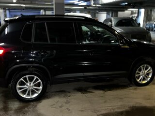 2011 Volkswagen Tiguan I Рестайлинг, чёрный, 1399000 рублей, вид 4