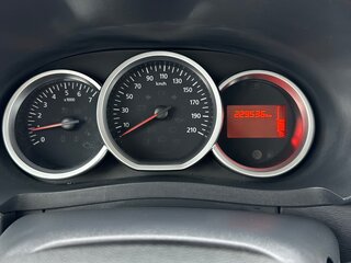 2017 Dacia Lodgy Stepway I Рестайлинг, серебристый, 1350000 рублей, вид 5