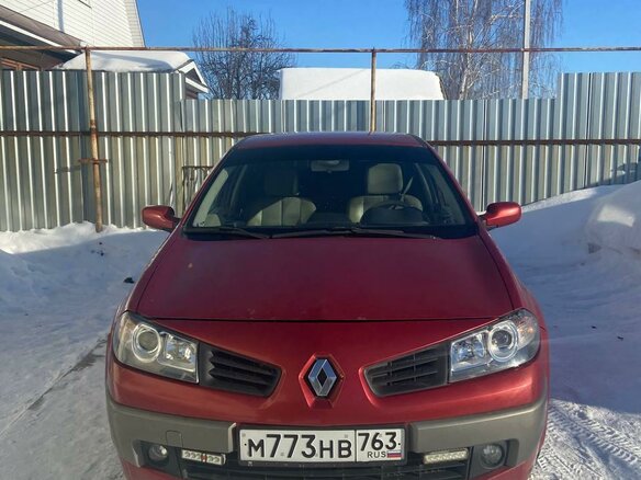 2006 Renault Megane II Рестайлинг, красный, 500000 рублей - вид 6
