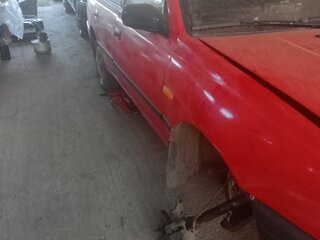 1993 Nissan Sunny N14, красный, 100000 рублей, вид 3