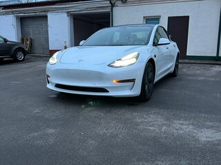 2022 Tesla Model 3 Standart Plus I, белый, 3200000 рублей, вид 1