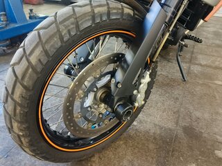 2008 KTM 690 SM, оранжевый, 400000 рублей, вид 4