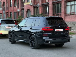2022 BMW X7 40d I (G07) Рестайлинг, чёрный, 12990000 рублей, вид 5