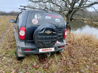 2013 Chevrolet Niva I Рестайлинг, чёрный, 679000 рублей, вид 4