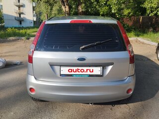 2006 Ford Fiesta Mk5, серебристый, 230000 рублей, вид 2