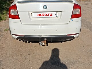 2013 Skoda Octavia II (A5) Рестайлинг, белый, 820000 рублей, вид 5