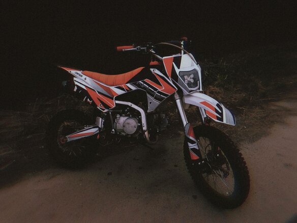 2022 Racer CRF, красный, 65000 рублей