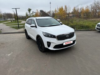 2018 Kia Sorento III Prime Рестайлинг, белый, 2700000 рублей, вид 2