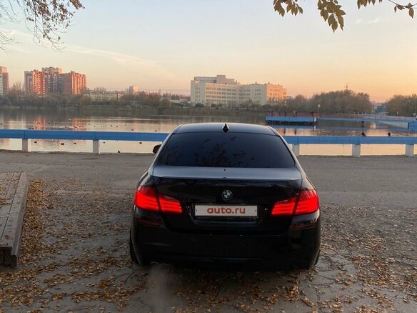 2013 BMW 5 серии 520i VI (F10/F11/F07), чёрный, 2350000 рублей - вид 6