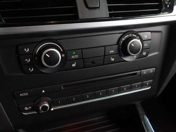 2014 BMW X3 20i xDrive II (F25) Рестайлинг, чёрный - вид 12