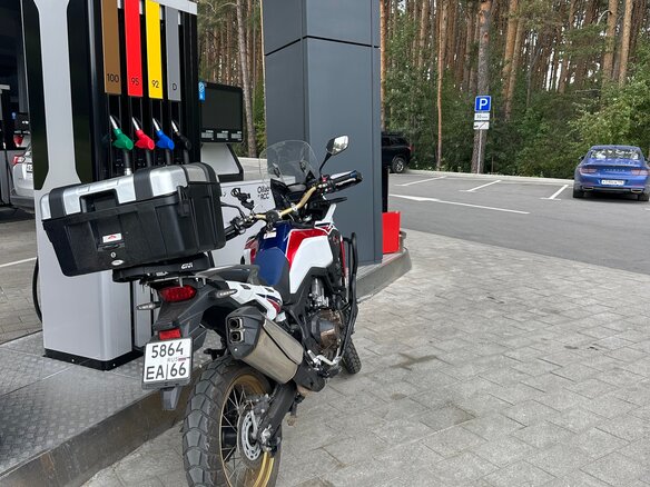 2017 Honda CRF 1000L Africa Twin, синий, 1050000 рублей - вид 3