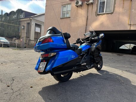 2017 Honda GL 1800 Gold Wing, синий, 2090000 рублей, вид 5