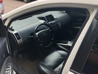 2009 Toyota Prius II Рестайлинг (XW20), белый, 700000 рублей, вид 4