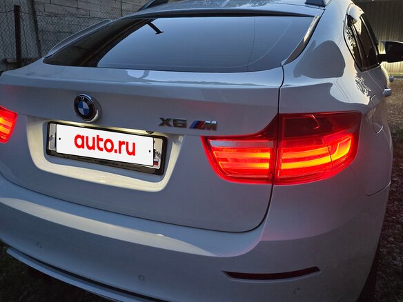 2013 BMW X6 M I (E71) Рестайлинг, белый, 2000000 рублей - вид 19