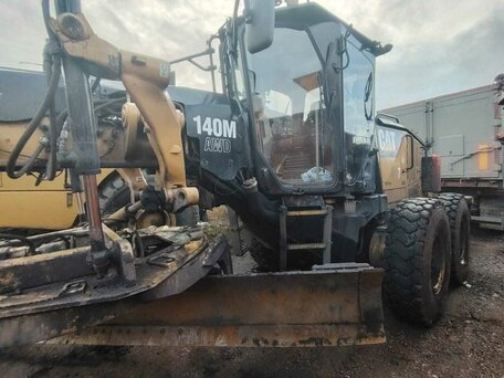 2014 Caterpillar 140, жёлтый, 7468500 рублей, вид 2
