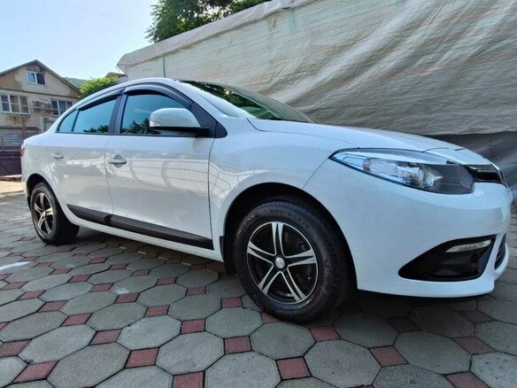 2013 Renault Fluence I Рестайлинг, белый, 1200000 рублей - вид 3