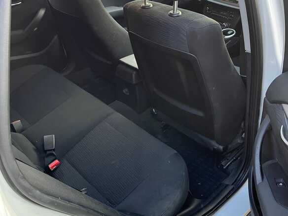 2013 BMW X1 20i I (E84) Рестайлинг, белый, 1285000 рублей - вид 5
