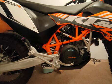 2013 KTM 690 Enduro R, оранжевый, 900000 рублей, вид 4