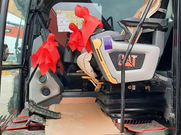2024 Caterpillar 320 GC, жёлтый, 11560000 рублей - вид 16