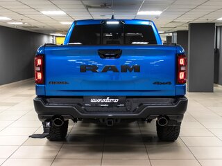 2026 Ram 1500 Crew Cab V Рестайлинг, синий, 11017894 рублей, вид 5