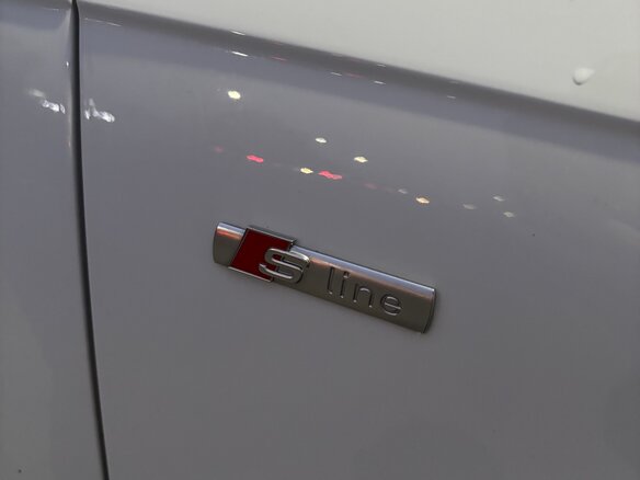 2010 Audi A3 II (8P) Рестайлинг 2, белый, 1050000 рублей - вид 9