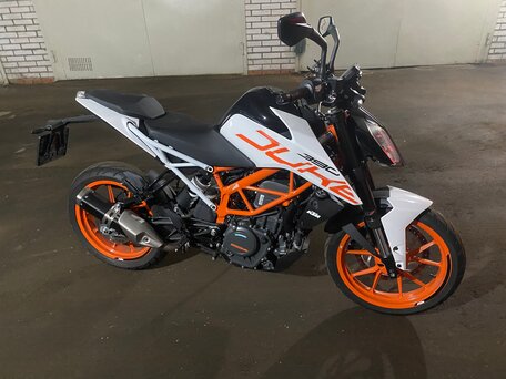 2020 KTM 390 Duke, белый, 530000 рублей, вид 3