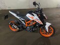2020 KTM 390 Duke, белый, 530000 рублей - вид 2