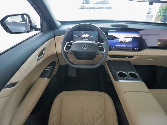 2025 Changan CS75 Plus IV, серый, 4249900 рублей - вид 17
