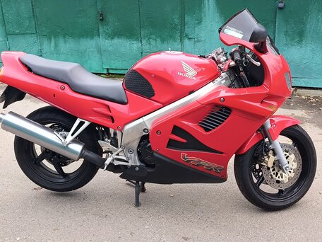 1997 Honda VFR 750, красный, 350000 рублей, вид 5
