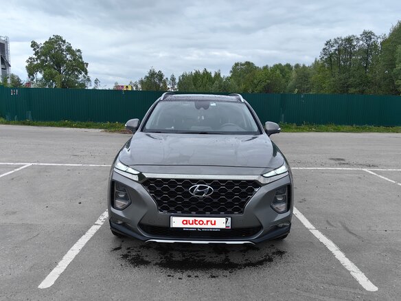 2019 Hyundai Santa Fe IV, серый, 2900000 рублей
