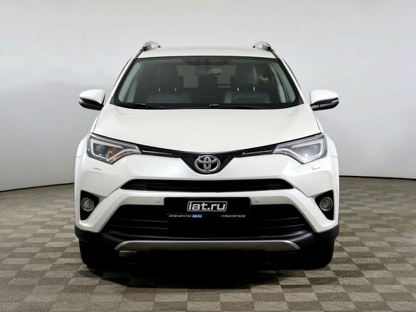 2017 Toyota RAV4 IV (XA40) Рестайлинг, белый - вид 1
