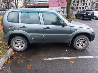 2007 Chevrolet Niva I, серый, 290000 рублей, вид 3