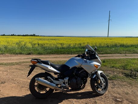 2004 Honda CBF 600, серебристый, 449000 рублей, вид 2