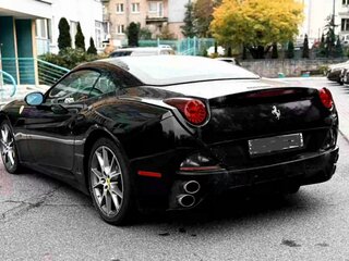 2011 Ferrari California I, чёрный, 8700000 рублей, вид 5