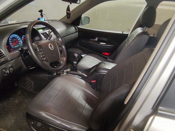 2011 SsangYong Rexton II, серебристый, 790000 рублей - вид 4