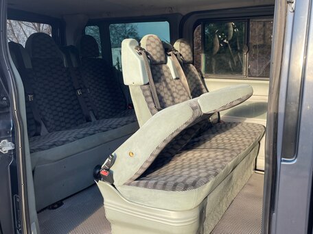 2010 Ford Tourneo, чёрный, 1290000 рублей, вид 2