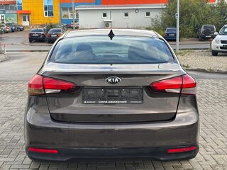 2017 Kia Forte II Рестайлинг, коричневый, 1250000 рублей, вид 5