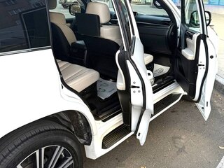 2019 Lexus LX 570 III Рестайлинг 2, белый, 11000000 рублей, вид 2