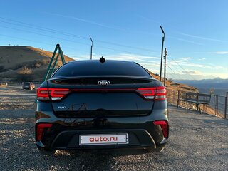 2019 Kia Rio IV, чёрный, 1280000 рублей, вид 4