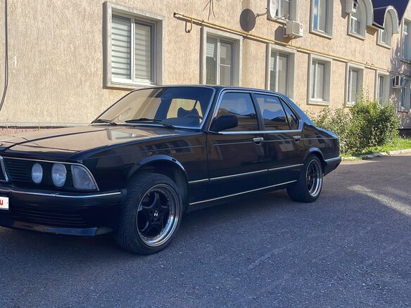 1984 BMW 7 серии 735i 5-speed I (E23) Рестайлинг, чёрный, 2450000 рублей - вид 20
