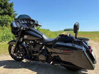 2023 Harley-Davidson Electra Glide, чёрный, 2250000 рублей, вид 3