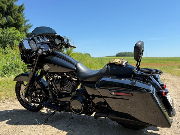 2023 Harley-Davidson Electra Glide, чёрный, 2250000 рублей - вид 2