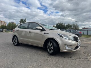 2012 Kia Rio 4-speed III, бежевый, 950000 рублей, вид 3