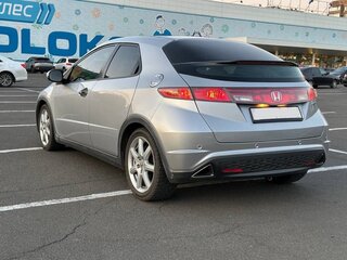 2008 Honda Civic VIII, серебристый, 830000 рублей, вид 3