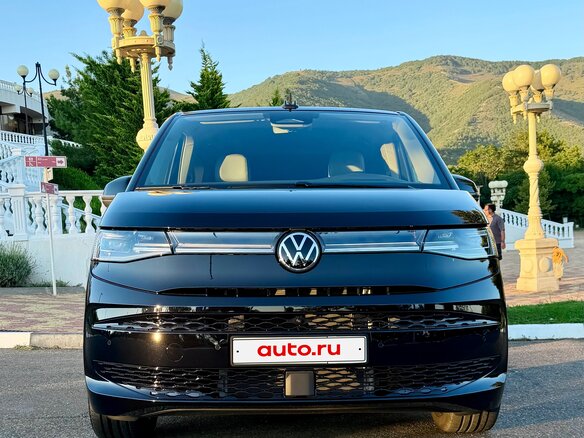 2025 Volkswagen Multivan Long T7, чёрный - вид 2