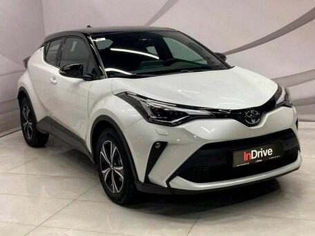 2022 Toyota C-HR I Рестайлинг, белый, 2800000 рублей, вид 1